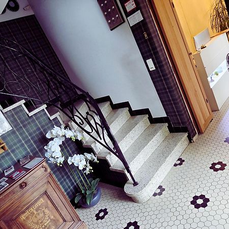 Hotel Le Smile Saint-Vincent-Sterlanges 外观 照片