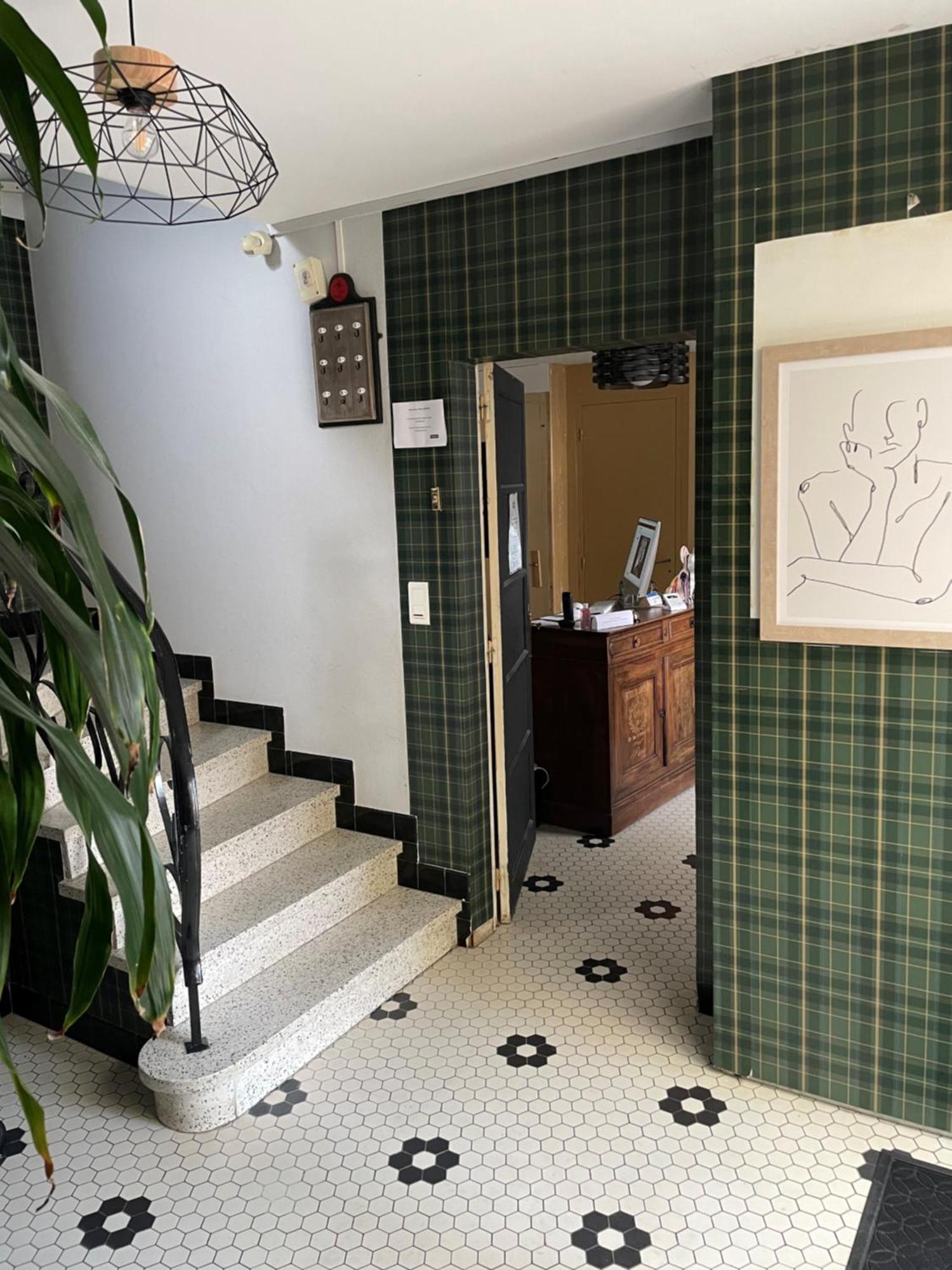Hotel Le Smile Saint-Vincent-Sterlanges 外观 照片